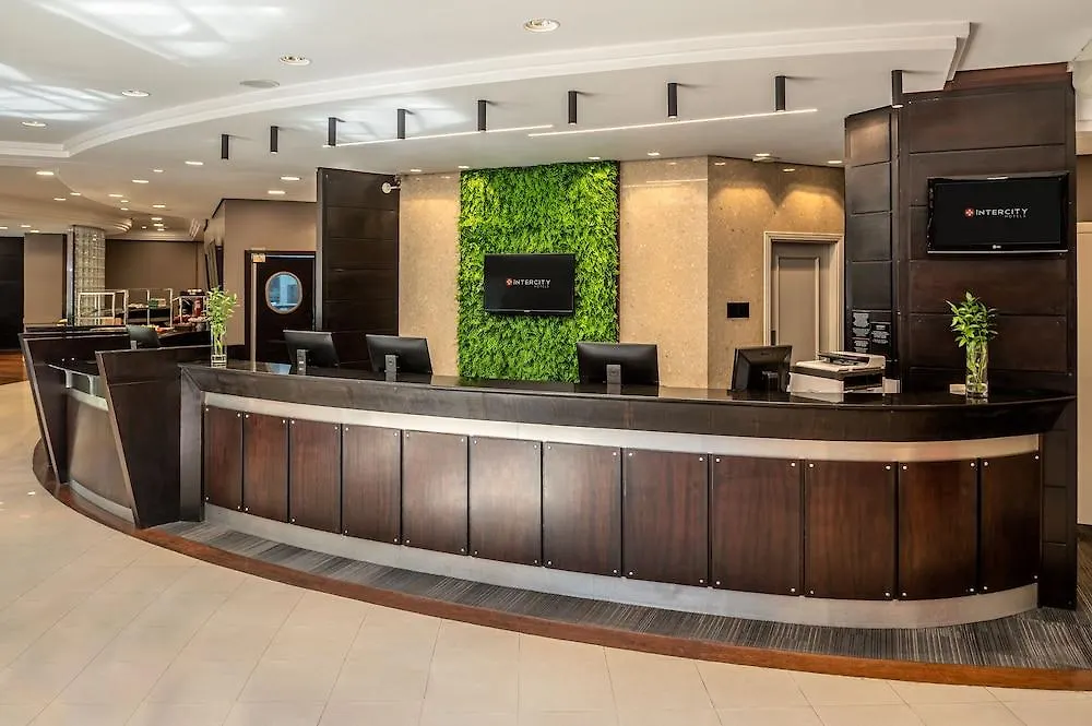 Intercity Porto Alegre Aeroporto 4*,