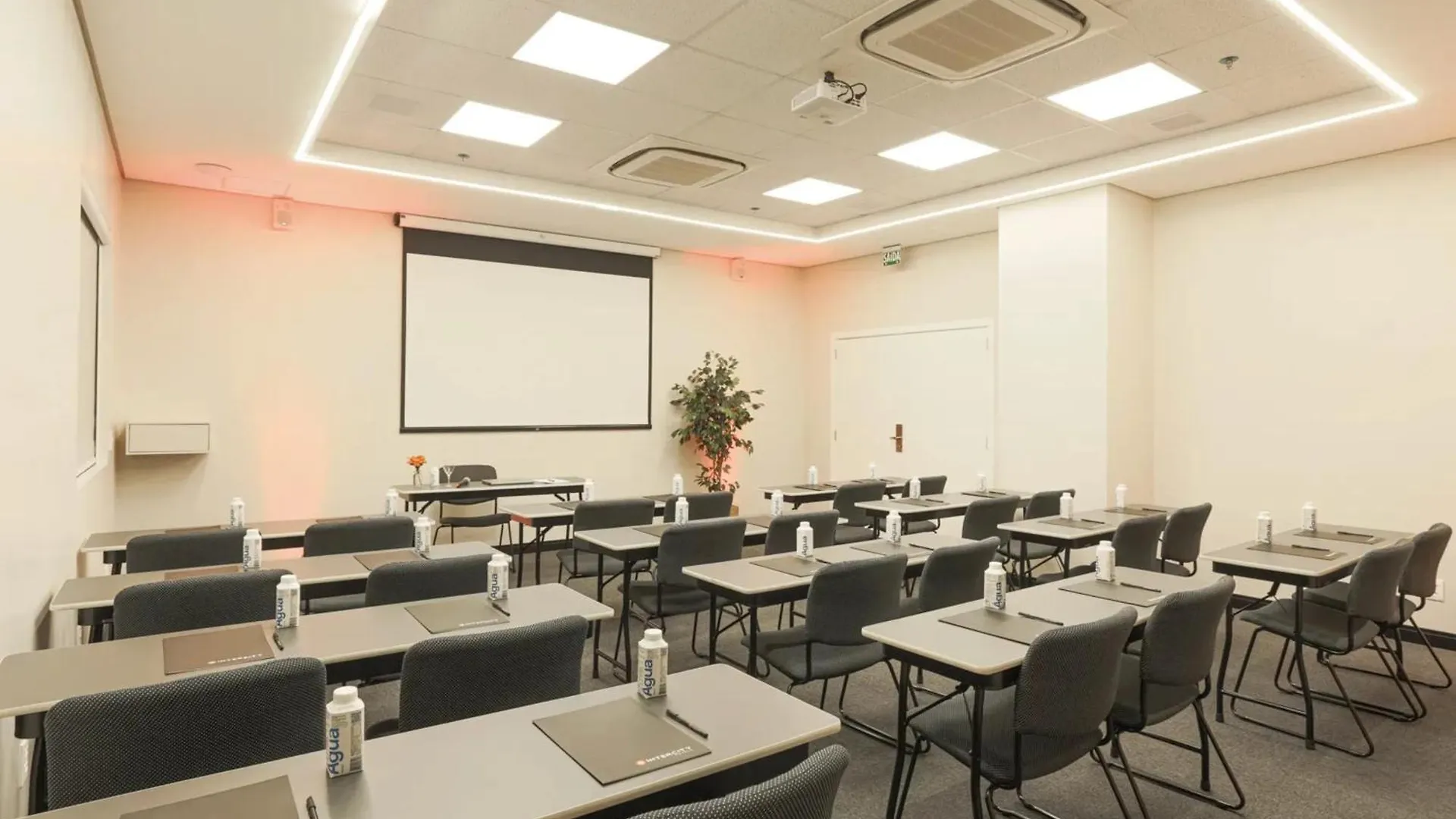 Hotell Intercity Porto Alegre Aeroporto